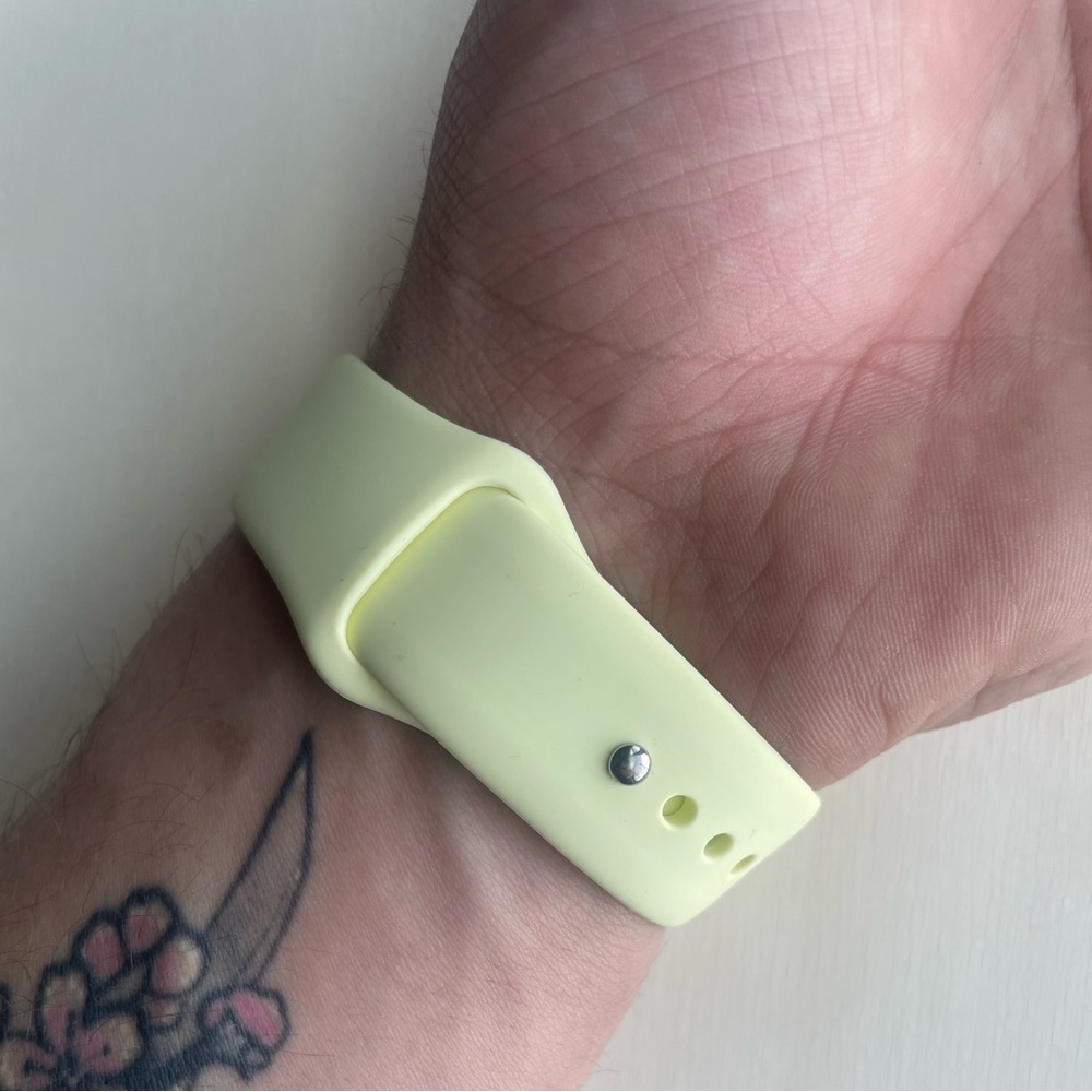 COMBO DEAL - Original Style Apple Watch band-Yellow - Glass Protector - 38/40mm